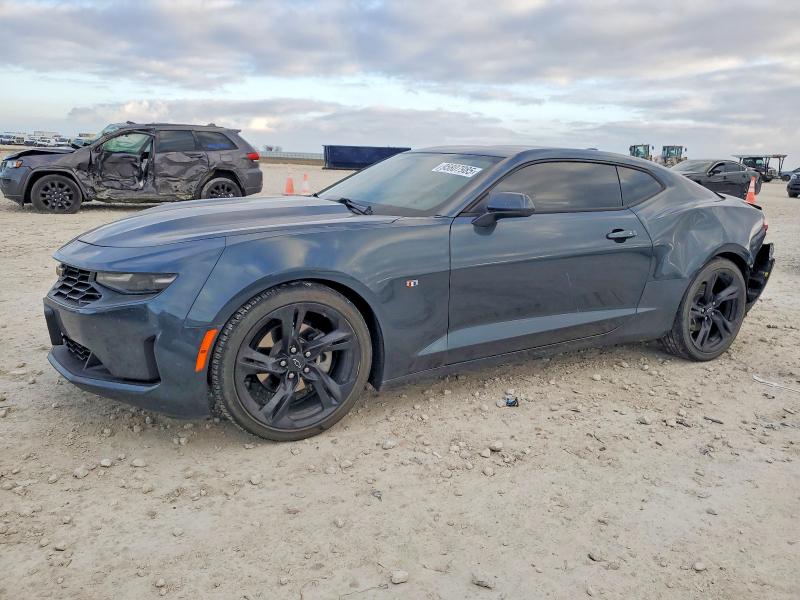 2021 CHEVROLET CAMARO LT — VIN 1G1FB1RX1M0122617