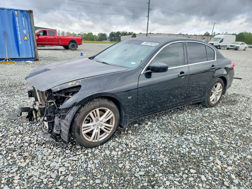 2015 INFINITI Q40 — VIN JN1CV6AP8FM501283