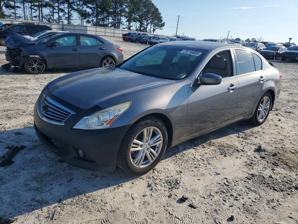 2015 INFINITI Q40 — VIN JN1CV6AP8FM501123