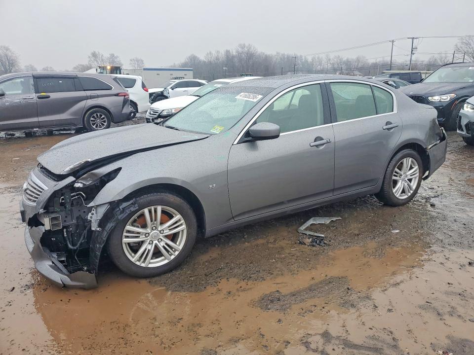 2015 INFINITI Q40 — VIN JN1CV6AR6FM650552