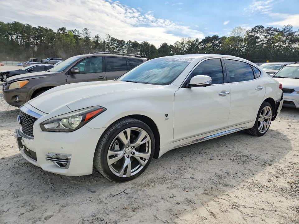 2018 INFINITI Q70L — VIN JN1BY1PR6JM370166