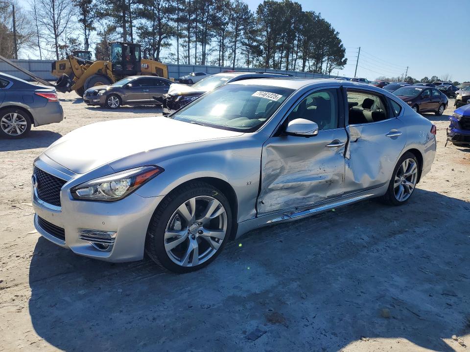 2015 INFINITI Q70L — VIN JN1BY1PP8FM601185