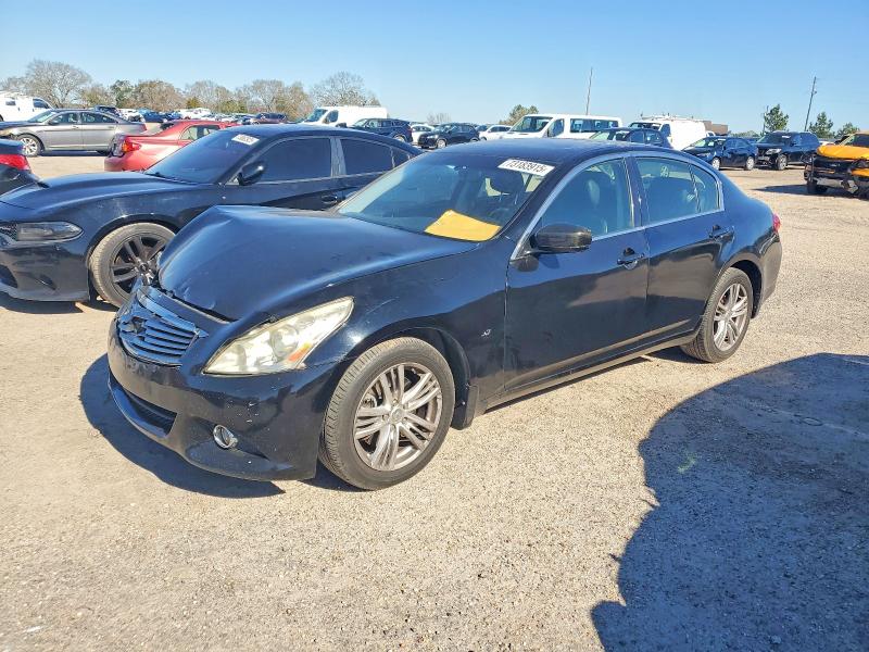 2015 INFINITI Q40 — VIN JN1CV6AR8FM650861