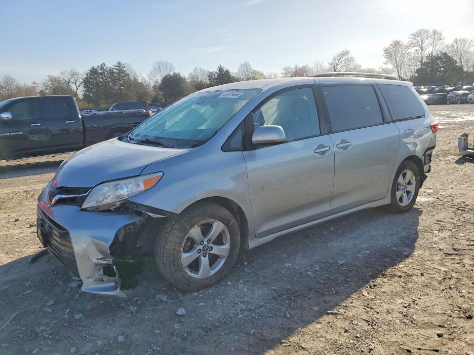 2019 TOYOTA SIENNA — VIN 5TDKZ3DC2KS003504