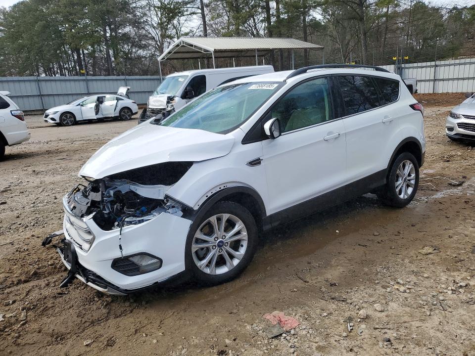 2018 FORD ESCAPE — VIN 1FMCU0G98JUB49347