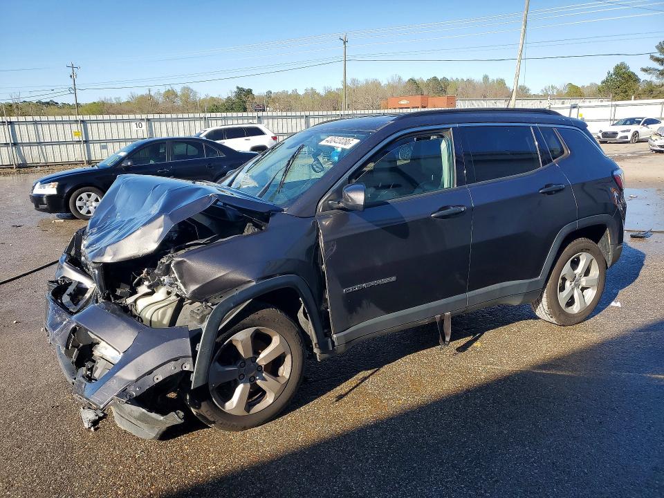 2018 JEEP COMPASS — VIN 3C4NJCBB6JT122949