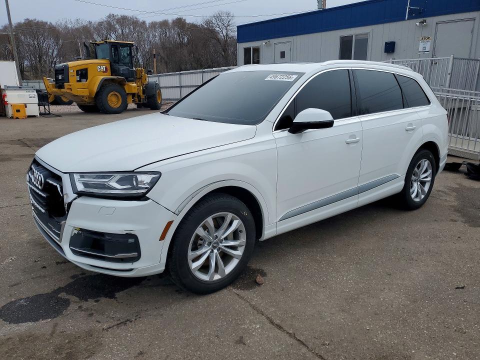 2018 AUDI Q7 — VIN WA1LAAF71JD037261