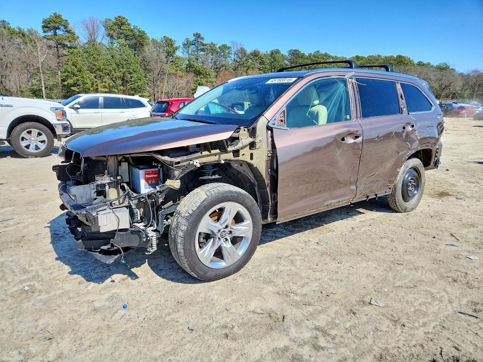 2018 TOYOTA HIGHLANDER — VIN 5TDDZRFH8JS801847