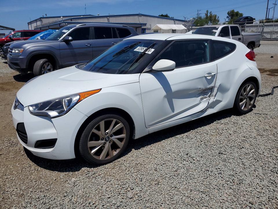 2016 HYUNDAI VELOSTER — VIN KMHTC6ADXGU261935