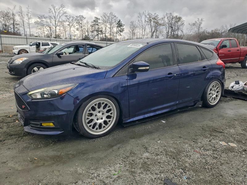 2016 FORD FOCUS ST — VIN 1FADP3L95GL355723