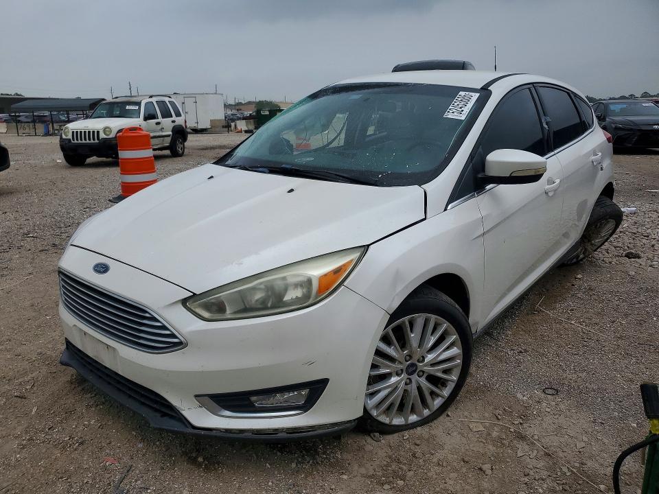 2016 FORD FOCUS — VIN 1FADP3N26GL295385