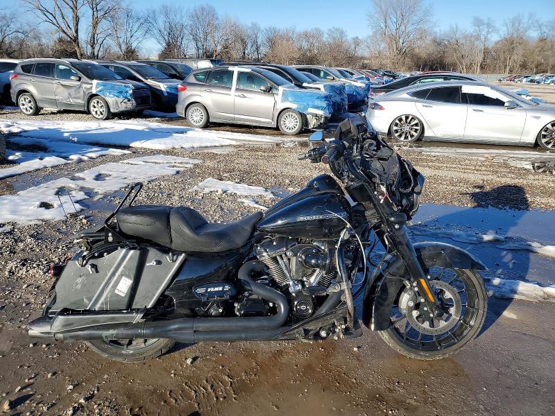 2018 HARLEY-DAVIDSON FLHXS — VIN 1HD1KRC10JB600819