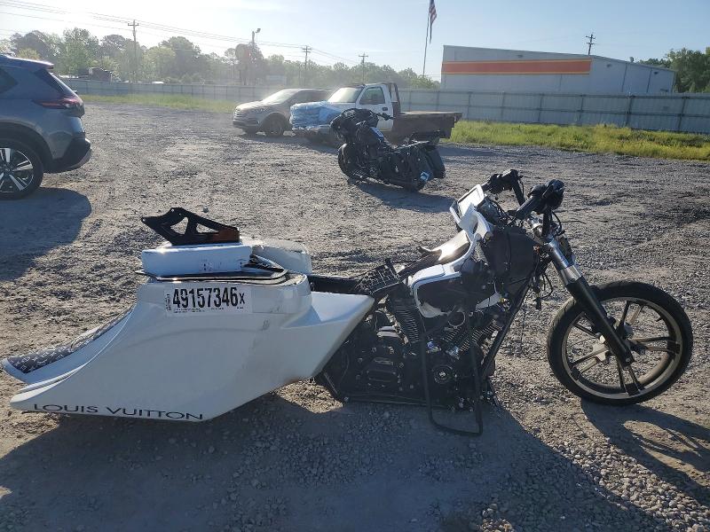 2018 HARLEY-DAVIDSON FLHXS — VIN 1HD1KRC19JB666382