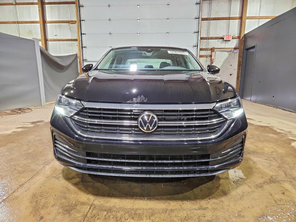 3VW5M7BU1RM071394