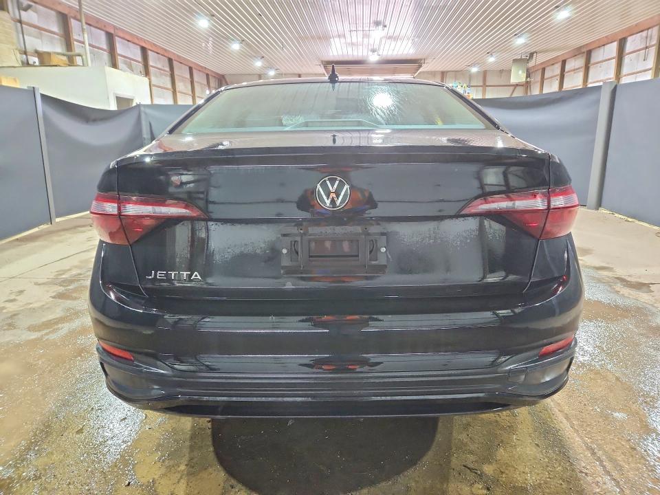 3VW5M7BU1RM071394