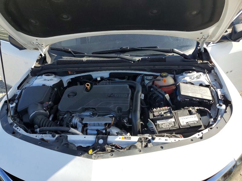 1G1ZB5ST3LF115272