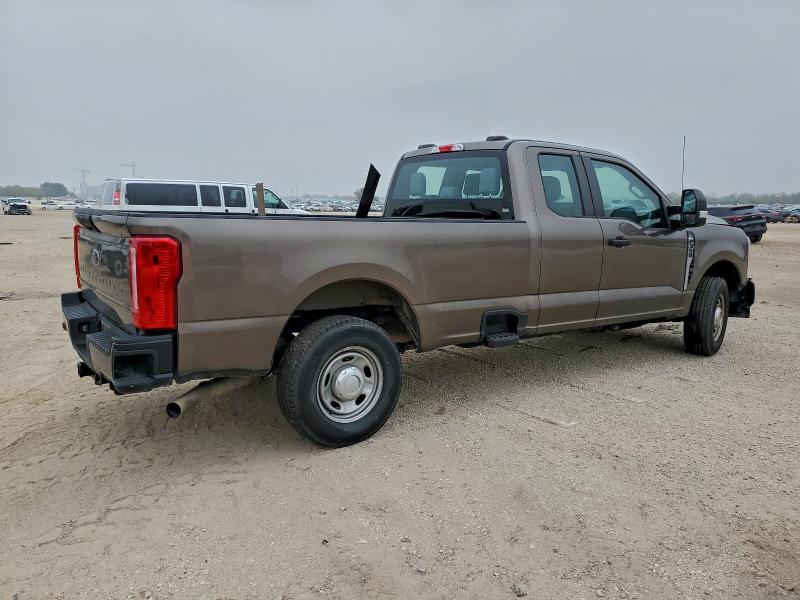 1FT8X3AA6PED85083