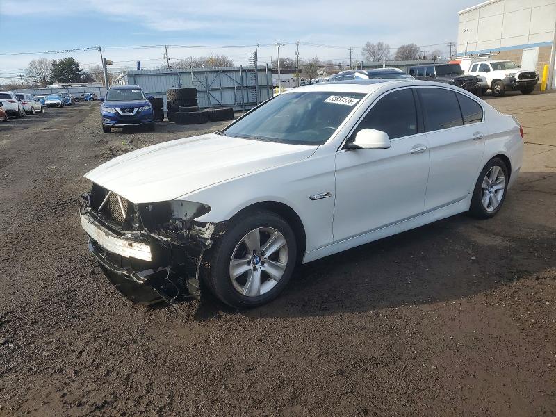 2013 BMW 528 XI — VIN WBAXH5C50DDW14716