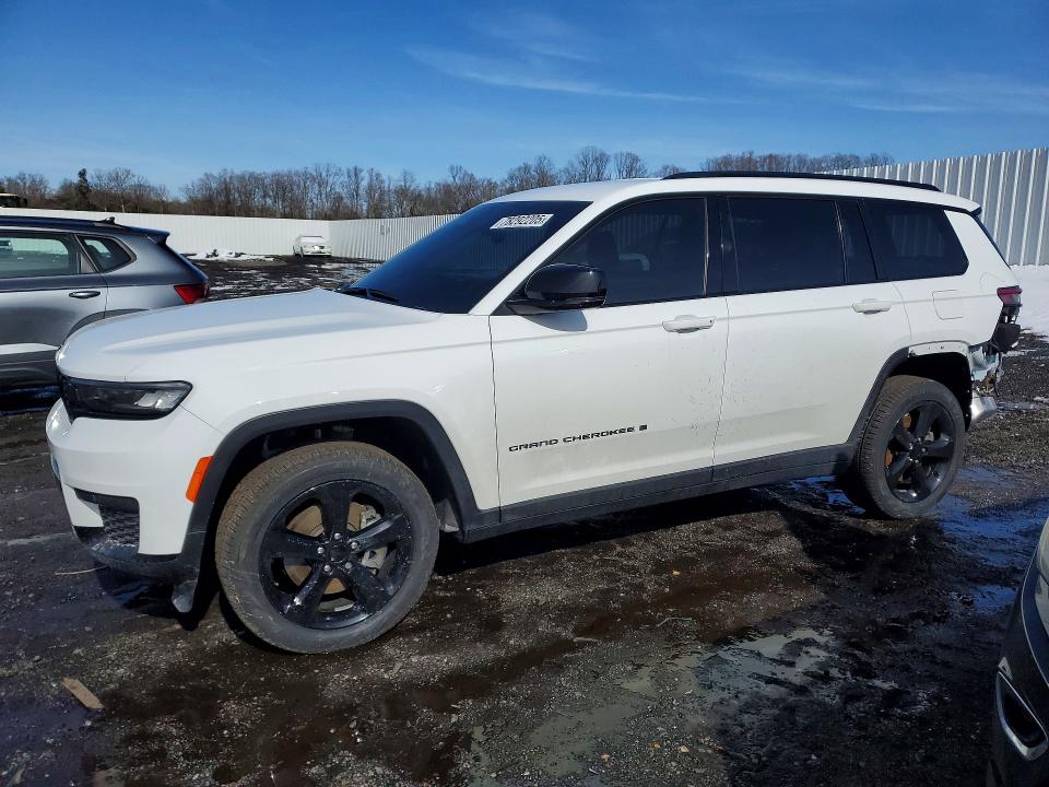 2022 JEEP GRAND CHEROKEE — VIN 1C4RJKAG6N8563817