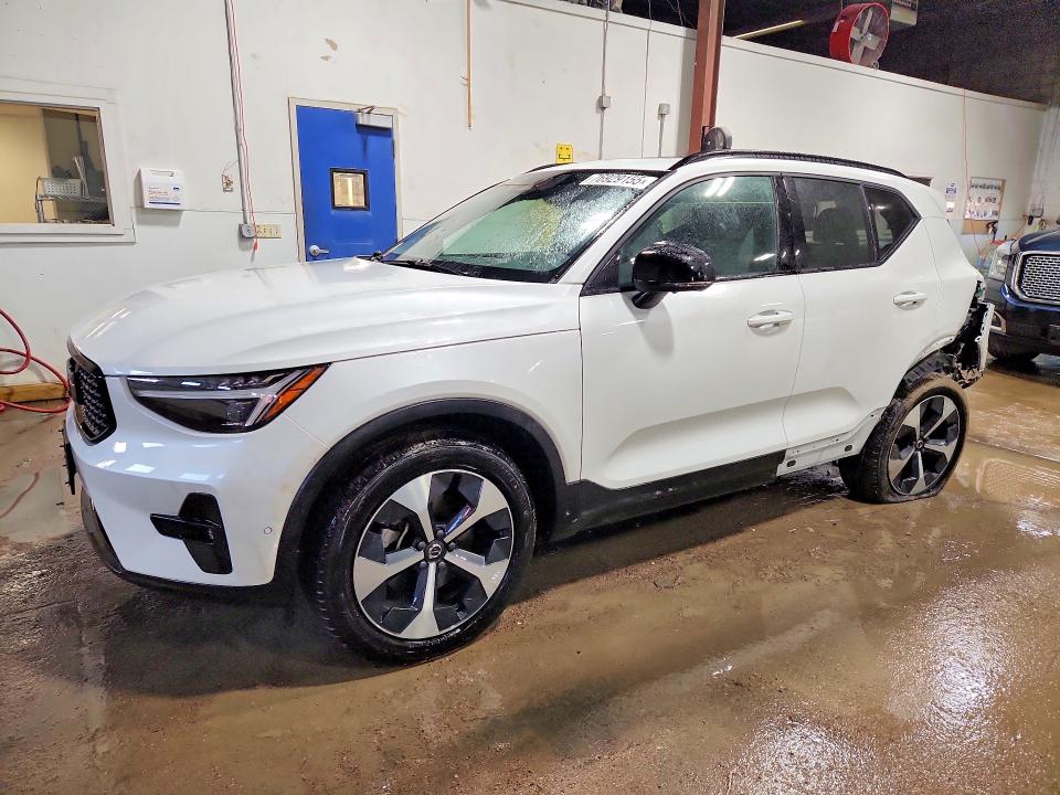 2025 VOLVO XC40 — VIN YV4L12UC0S2510007