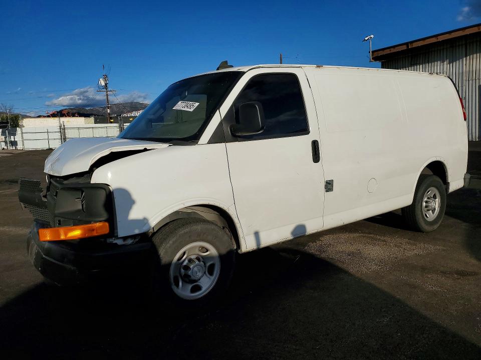 2016 CHEVROLET EXPRESS 25 — VIN 1GCWGAFF1G1226303