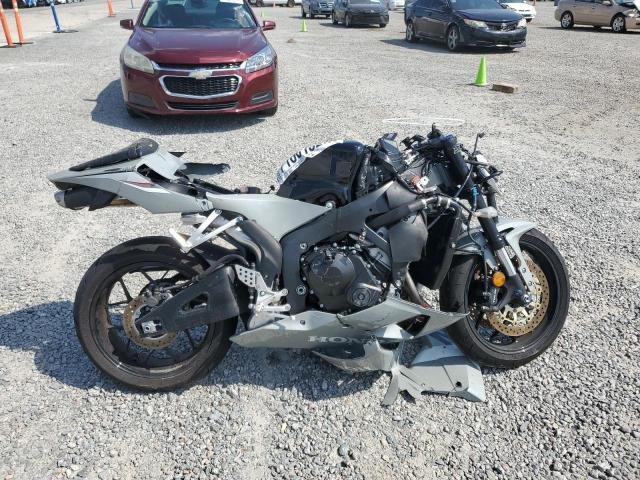 2025 HONDA CBR600 RR — VIN JH2PC40H8SK200061