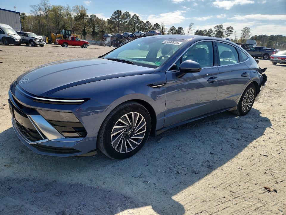 2025 HYUNDAI SONATA HYBRID — VIN KMHL34JJ9SA125073