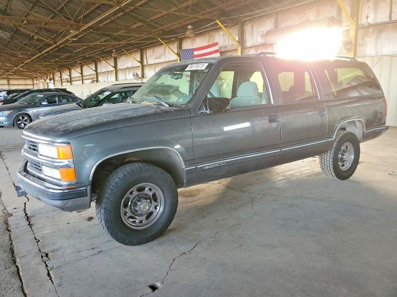 1999 CHEVROLET SUBURBAN C — VIN 3GNGC26R0XG167768