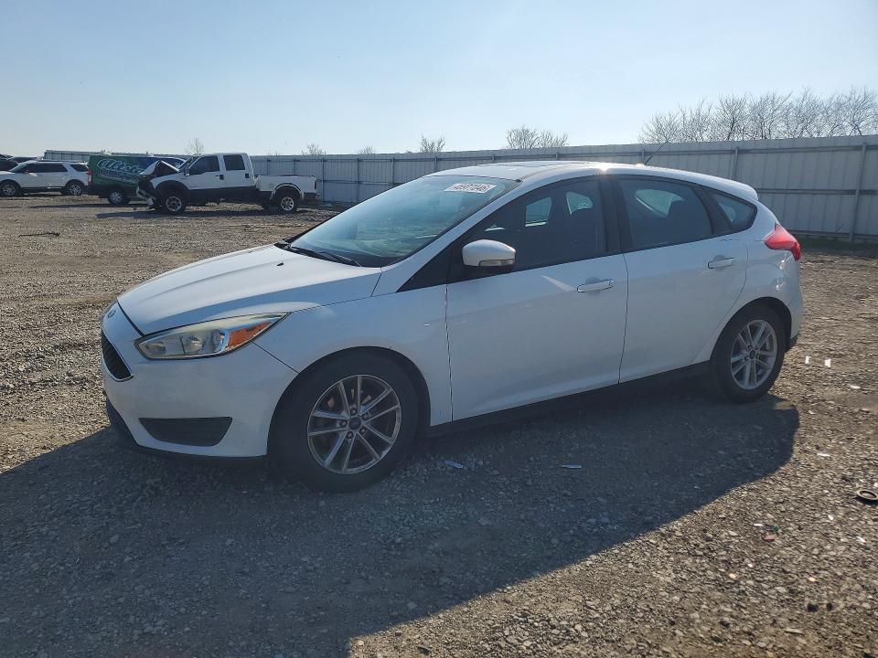 2016 FORD FOCUS SE — VIN 1FADP3K28GL269407