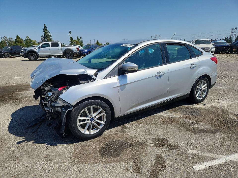 2016 FORD FOCUS — VIN 1FADP3F24GL263923