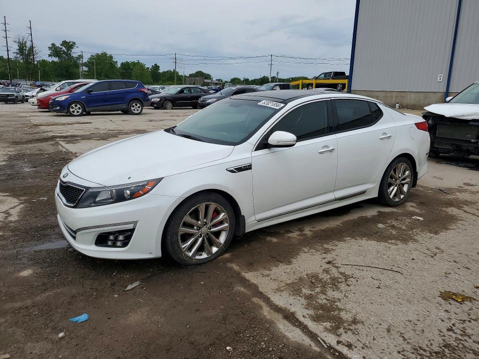 2015 KIA OPTIMA — VIN 5XXGR4A62FG429825