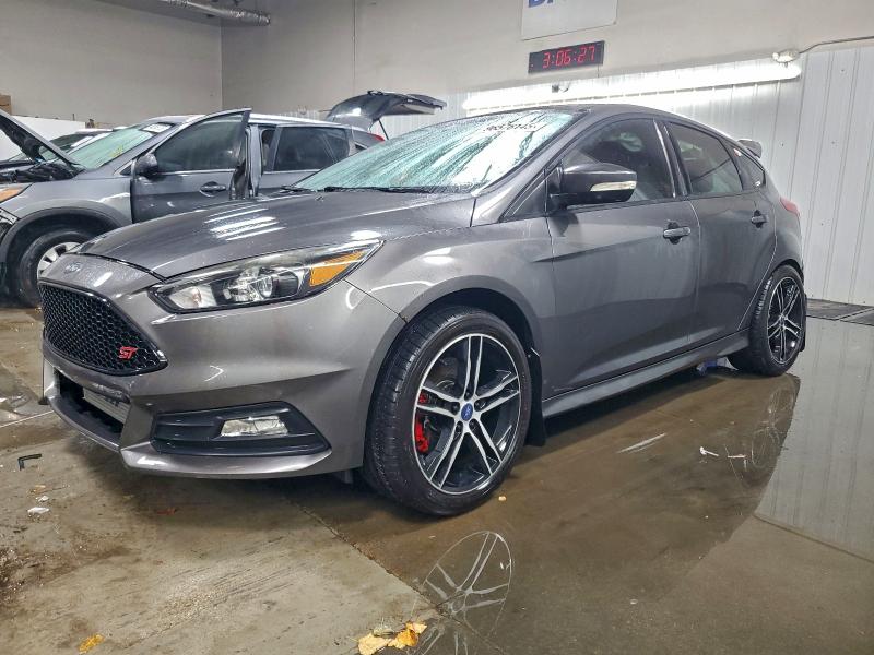 2016 FORD FOCUS ST — VIN 1FADP3L92GL226824