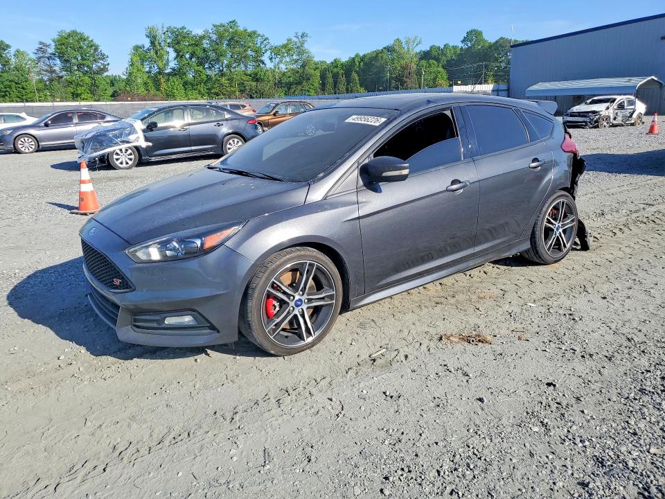 2018 FORD FOCUS — VIN 1FADP3L9XJL219921