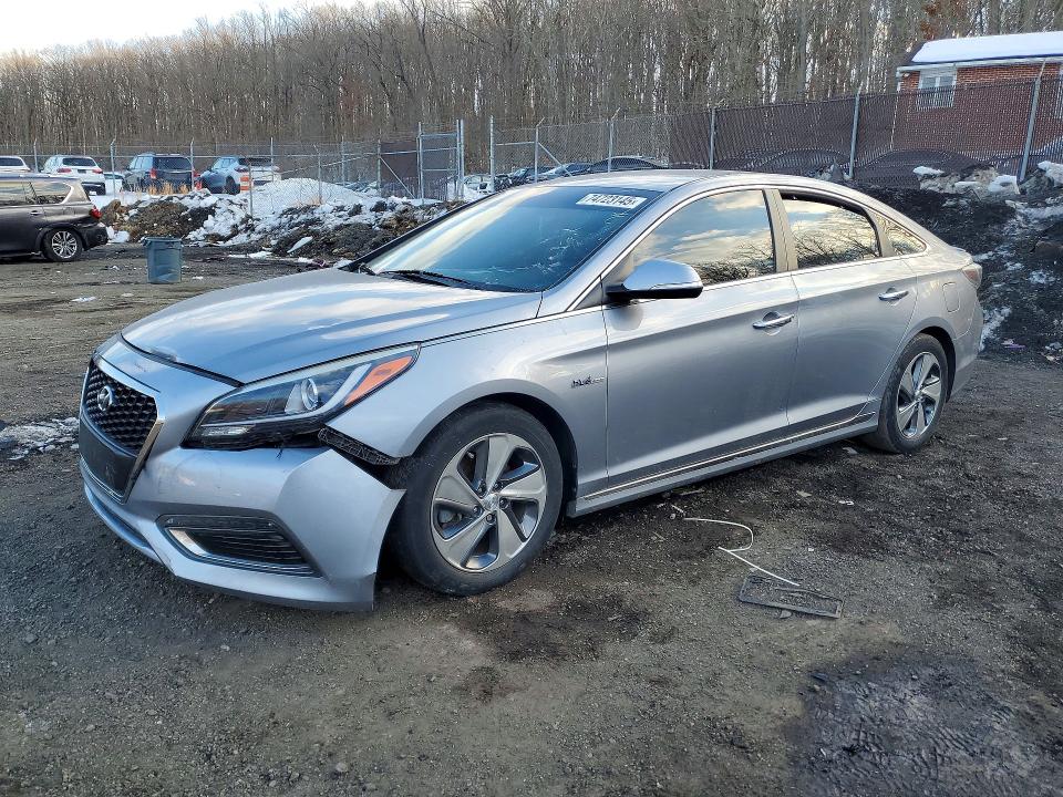 2016 HYUNDAI SONATA HYB — VIN KMHE34L15GA033455