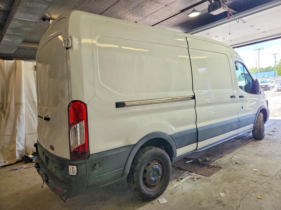 1FTYR2CM8HKA29040