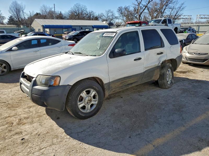 2003 FORD ESCAPE XLT — VIN 1FMYU93183KE09030