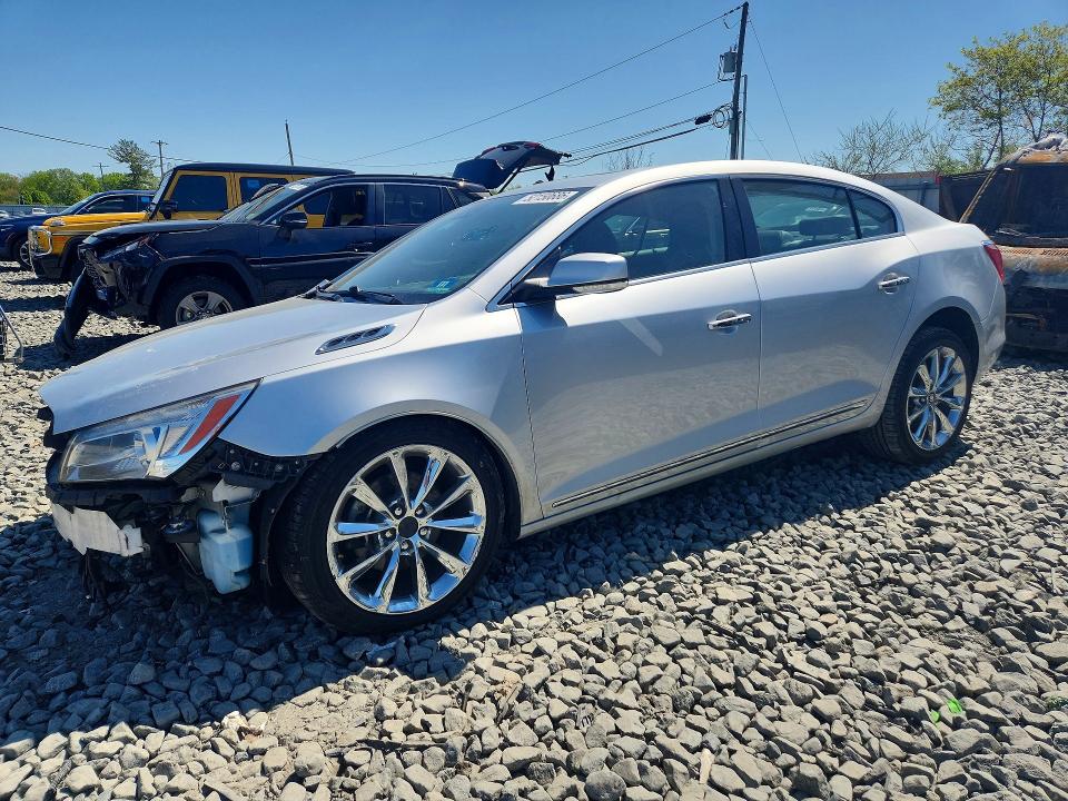 2016 BUICK LACROSSE — VIN 1G4GC5G32GF123305