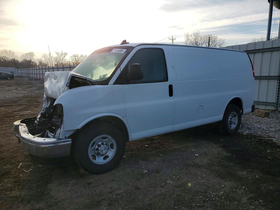 2019 CHEVROLET EXPRESS G3500 — VIN 1GCZGGFG2K1315637