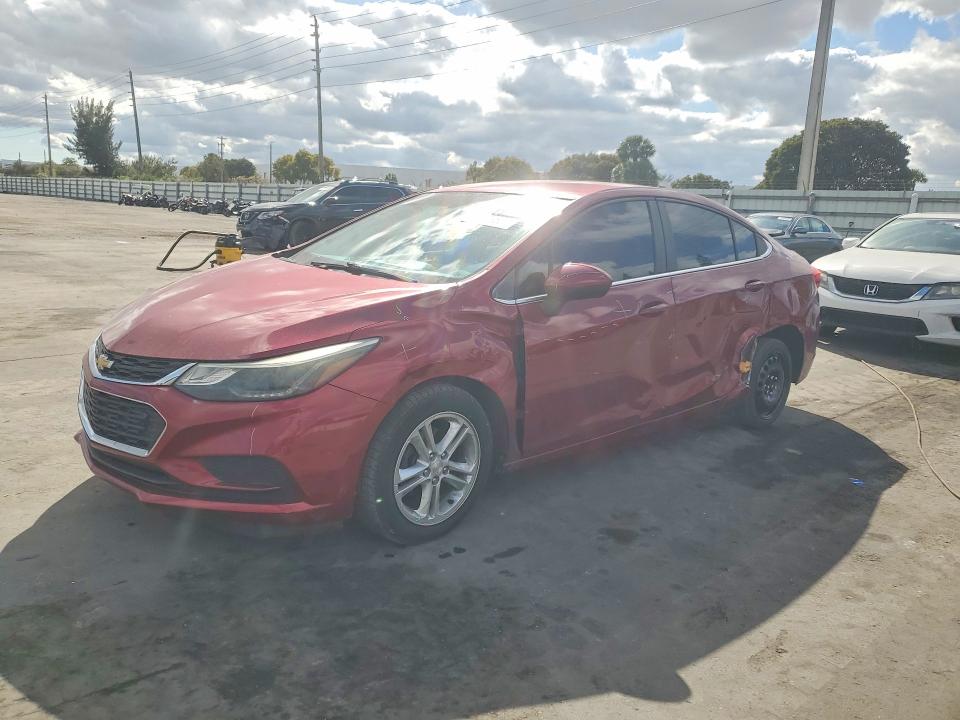 2017 CHEVROLET CRUZE LT — VIN 1G1BE5SM4H7152737