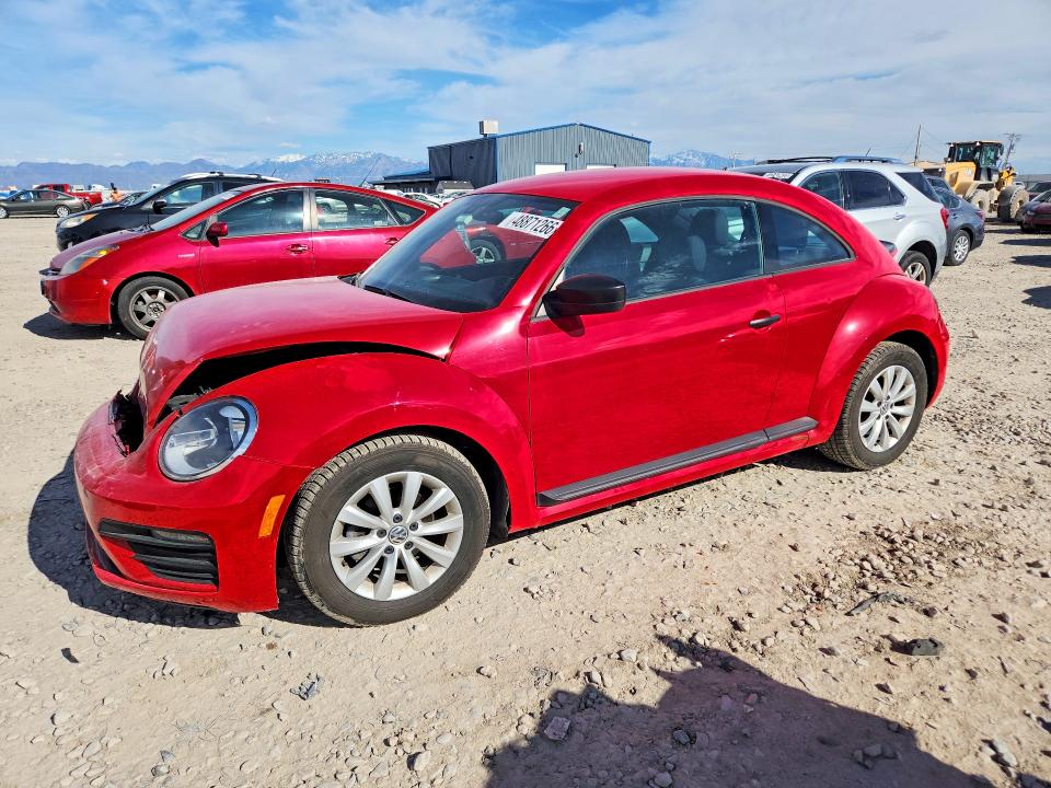 2017 VOLKSWAGEN BEETLE — VIN 3VWF17AT9HM611272