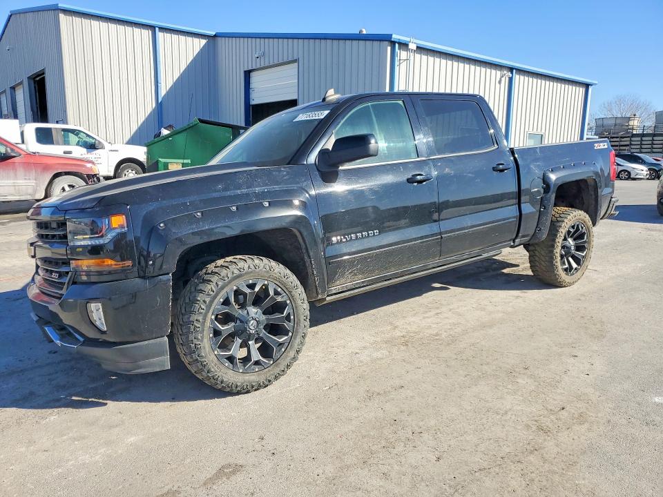 2017 CHEVROLET SILVERADO — VIN 3GCUKREC5HG150972