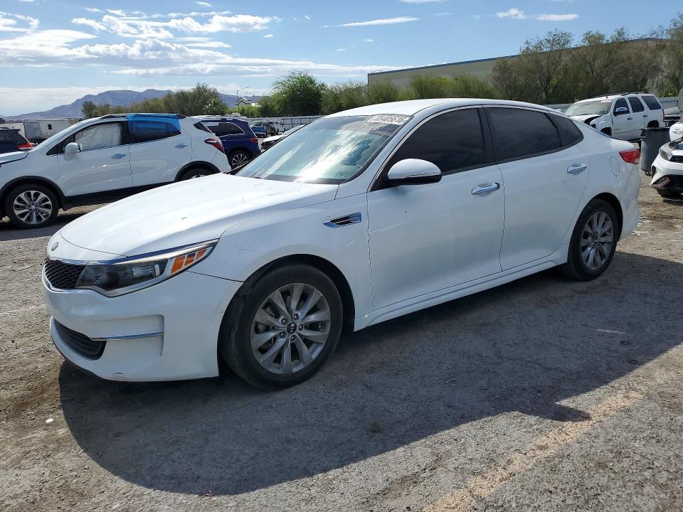 2016 KIA OPTIMA — VIN 5XXGT4L3XGG008330