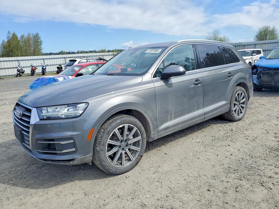 2017 AUDI Q7 — VIN WA1LAAF74HD028256