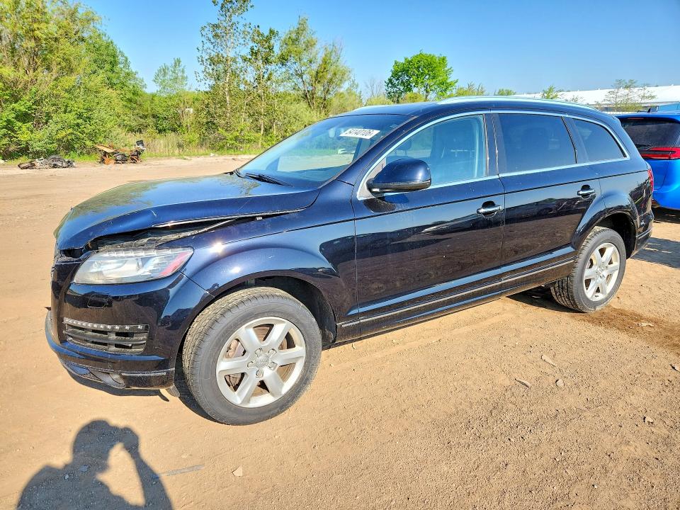 2015 AUDI Q7 — VIN WA1CGAFE1FD017290