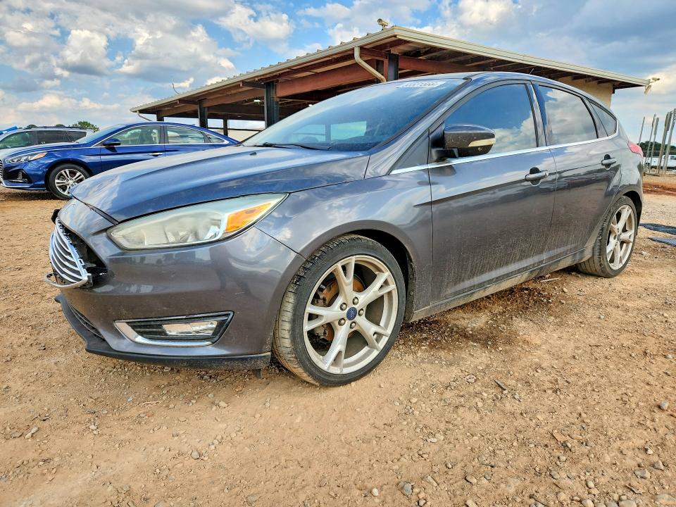 2015 FORD FOCUS — VIN 1FADP3N2XFL246883