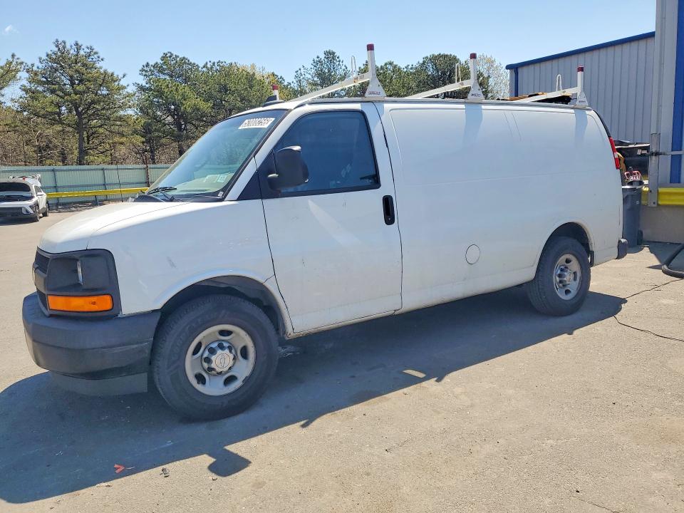 2017 CHEVROLET EXPRESS G2500 — VIN 1GCWGAFFXH1314154