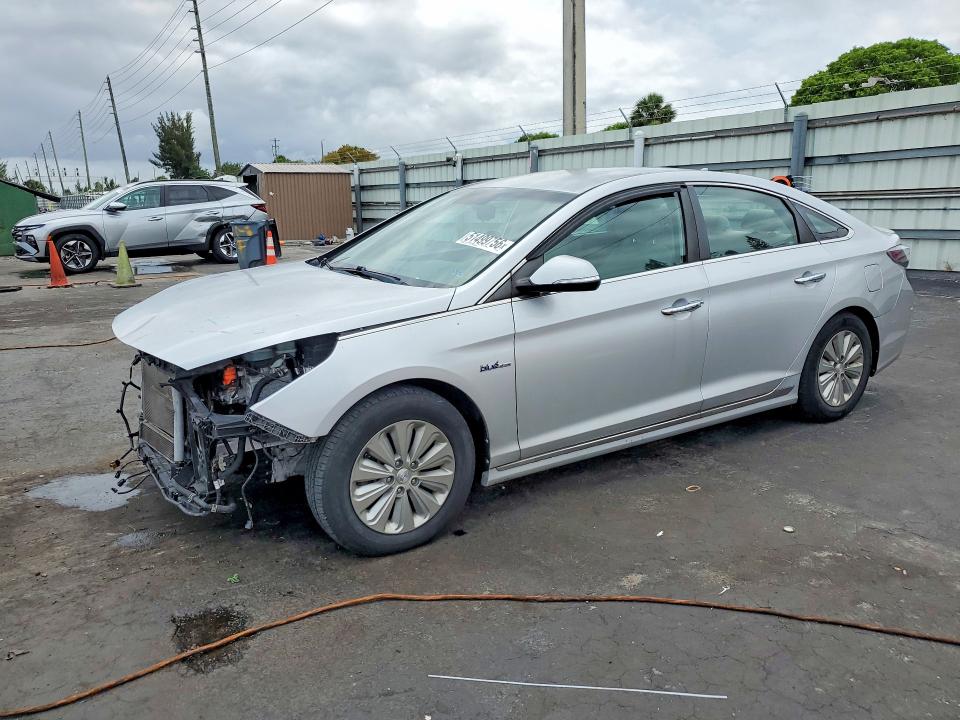 2016 HYUNDAI SONATA HYBRID — VIN KMHE24L19GA026494