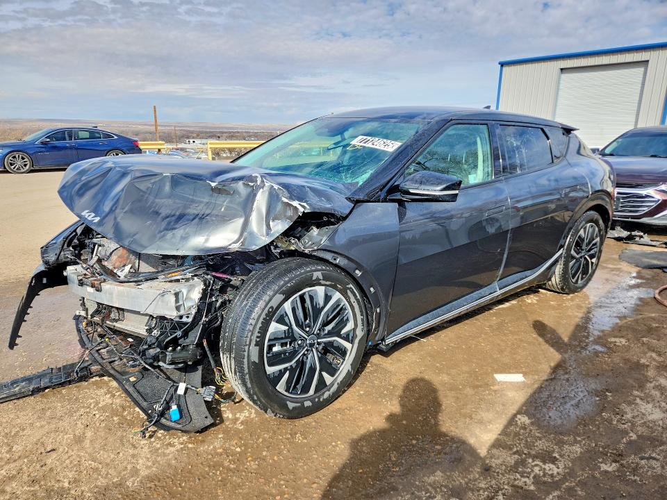 2023 KIA EV6 — VIN KNDC34LA8P5157577