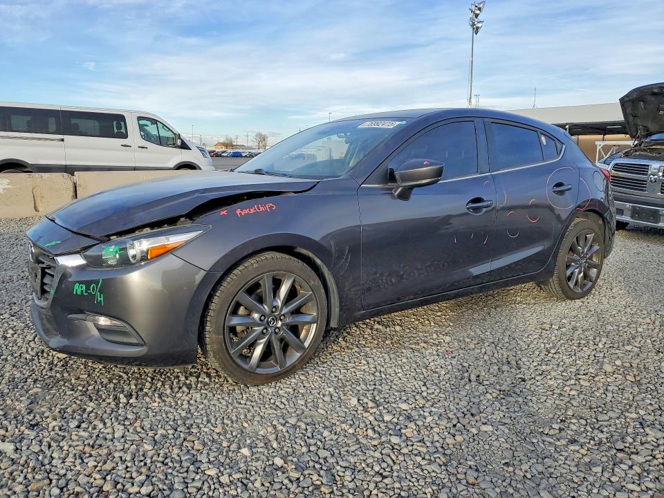 2018 MAZDA 3 — VIN 3MZBN1L39JM271818