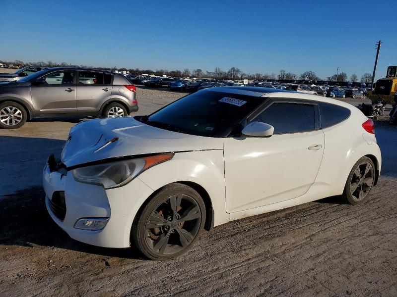 2016 HYUNDAI VELOSTER — VIN KMHTC6AD8GU268673